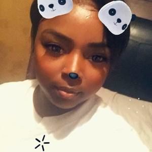 Meet your Posher, Deonna